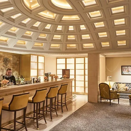 Отель Adlon Kempinski 5*