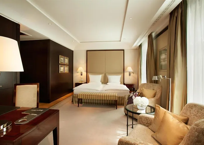 Adlon Kempinski 5*