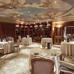 Adlon Kempinski 5*