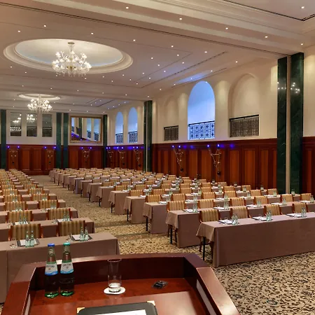 Adlon Kempinski 5*