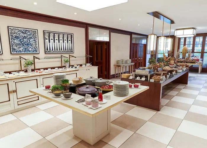 Adlon Kempinski Отель 5*