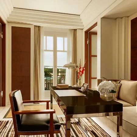 Adlon Kempinski 5*