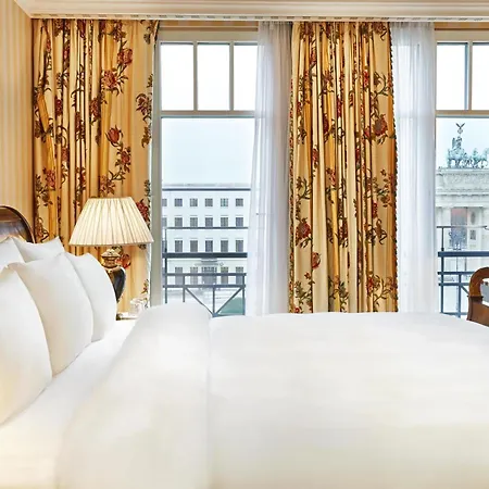 Adlon Kempinski 5*