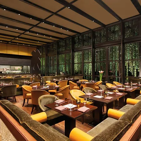 Adlon Kempinski 5*