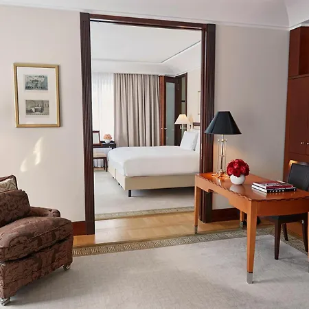 Adlon Kempinski Отель