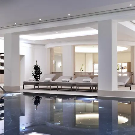 Adlon Kempinski 5*