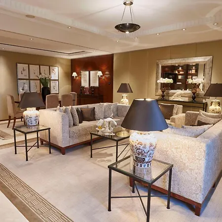 Adlon Kempinski 5*