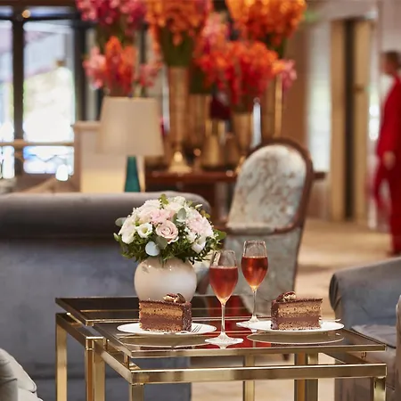 Adlon Kempinski Отель 5*