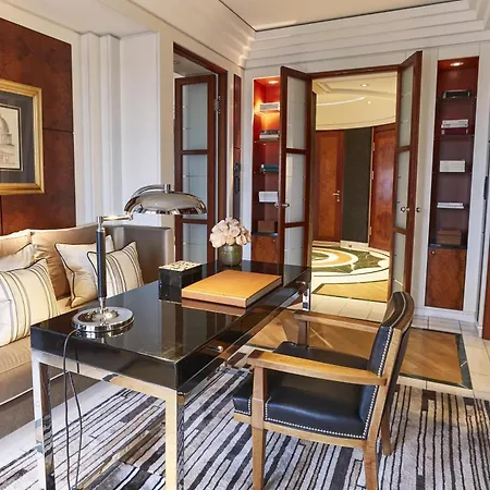 Adlon Kempinski Hotel 5*