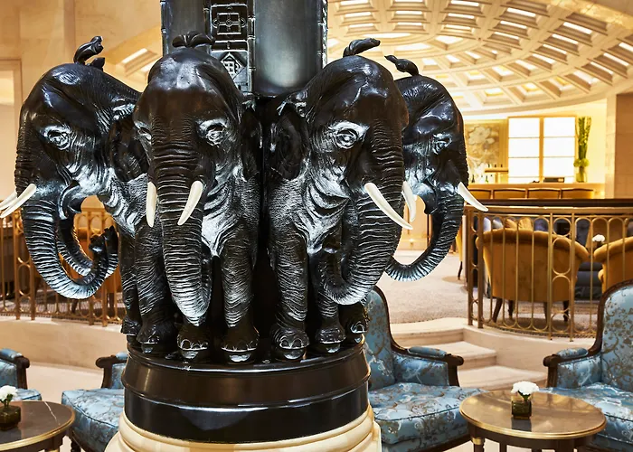 Отель Adlon Kempinski 5*