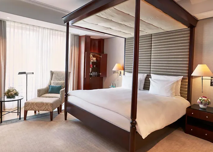 Отель Adlon Kempinski