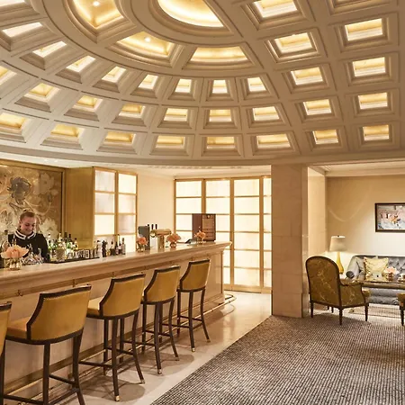 Adlon Kempinski 5*
